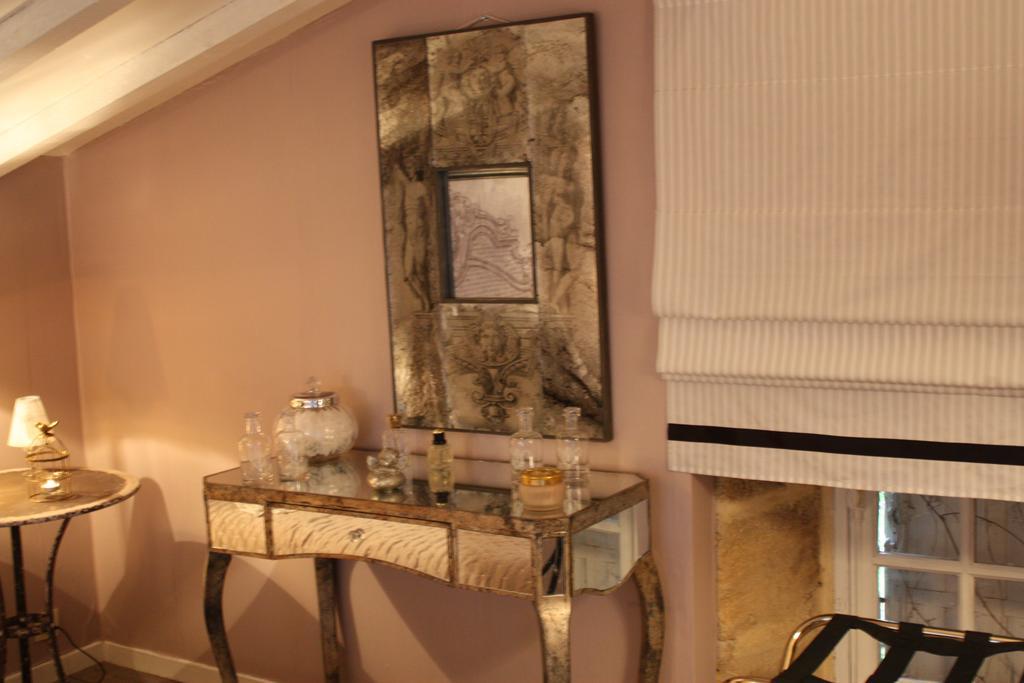 Le Domaine De La Lézardière B&B Espiet Habitación foto